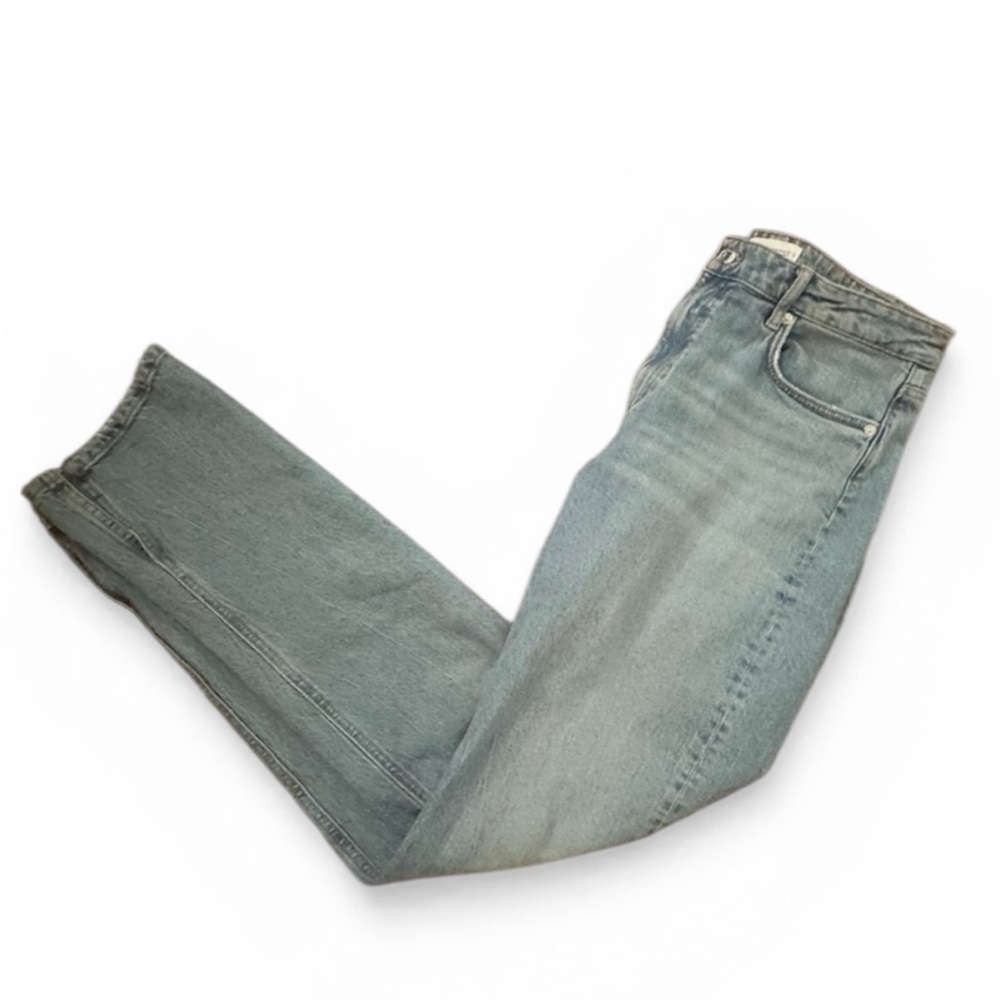 Zara Women’s Jeans Size 24 0-0/Light Wash High Rise Straight Leg Raw Hem Denim
